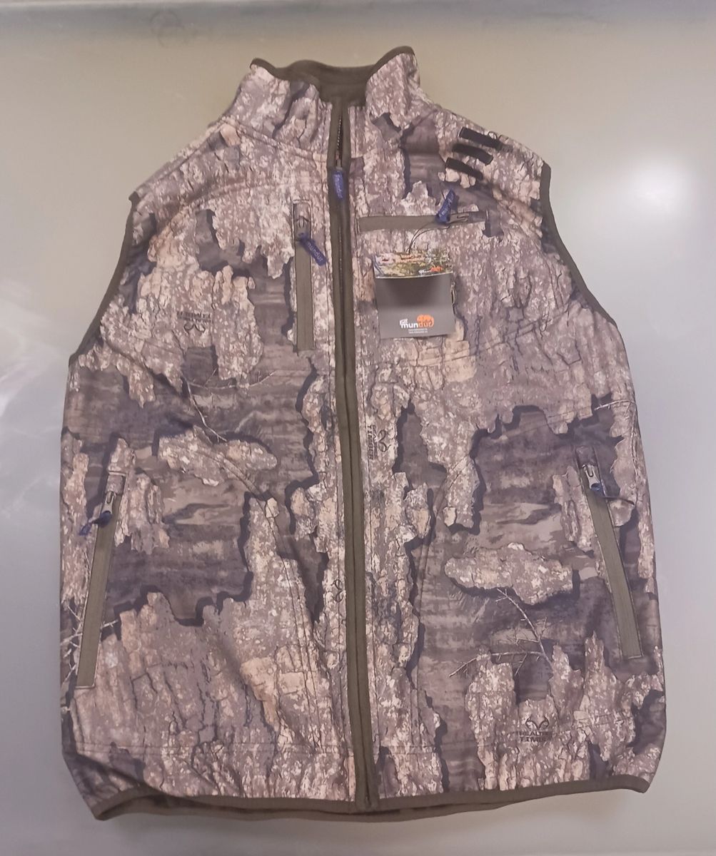 Realtree timber store vest